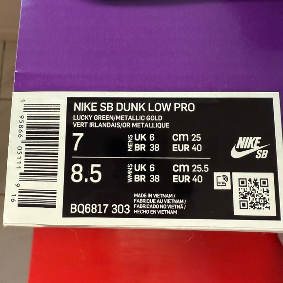 Nike SB Dunk Low Pro Lucky Green/Metallic Gold Women’s 8.5/Mens 7 - Picture 5 of 5